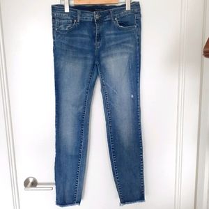 Wax Slightly Distress Jeans